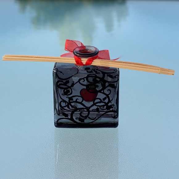 Disney Snow White Red Apple Glass Bottle Reed Essential Oil or Incense Diffuser - Picture 4 of 8